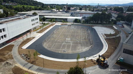 Nove zunanje športne površine med šolama (15)